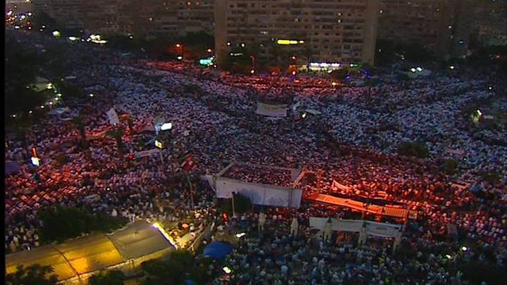 الإخوان تنفي وجود أي مفاوضات مع قادة الجيش المصري