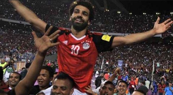 سرقة (30) ألف جنيه من والد اللاعب المصري محمد صلاح  ..  والشرطة تضبط المتهم