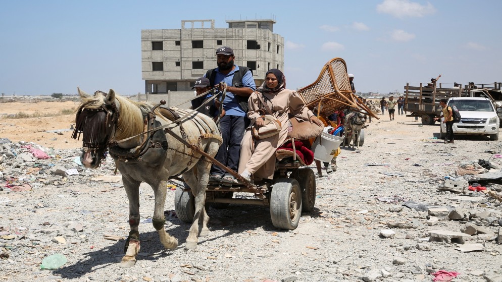 نزوح فلسطيني من مناطق جديدة شرق دير البلح للمرة الثانية خلال أيام