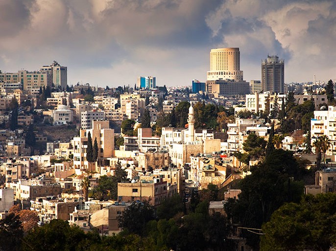 أجواء باردة نسبيا وغائمة جزئياً في أغلب مناطق المملكة اليوم وارتفاع قليل غدًا