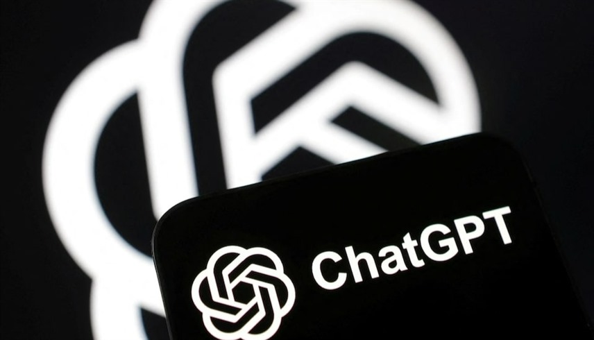 تطبيق صيني يتفوق على "ChatGPT" بمتجر آبل