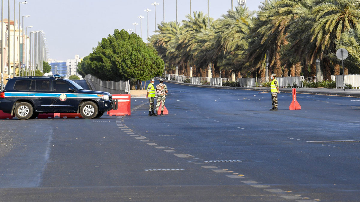 حظر تجول شامل خلال عيد الفطر في السعودية للوقاية من كورونا