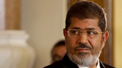 مرسي يرفض الخضوع للتحقيق ويصرخ: أنا الرئيس وعندي حصانة