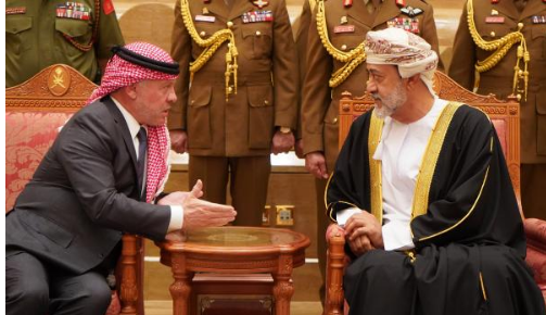 الملك وسلطان عمان: ضرورة تحرك المجتمع الدولي لوقف الكارثة في غزة