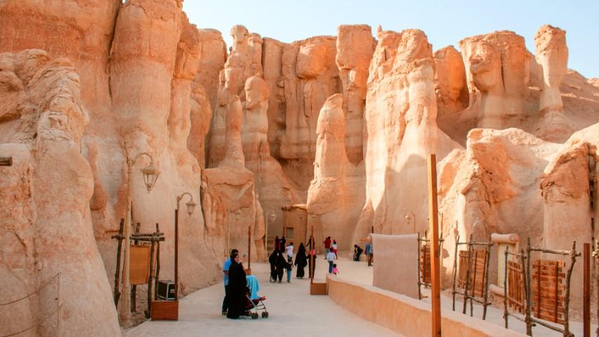 مدينة سعودية تسجل درجة حرارة 51 مئوية