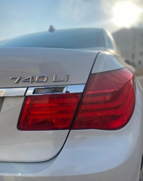 bmw 740li 2011 للبيع