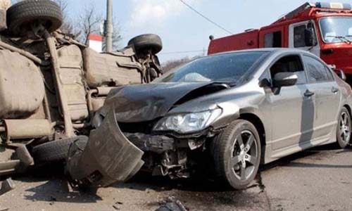 بالفيديو  ..  حادث مروع بين ثلاث مركبات في العقبة 