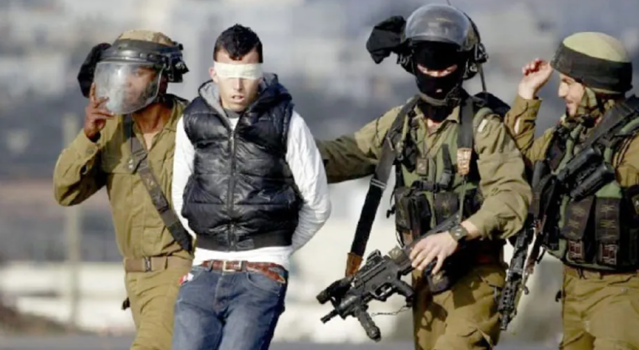 الاحتلال يعتقل 59 فلسطينيا