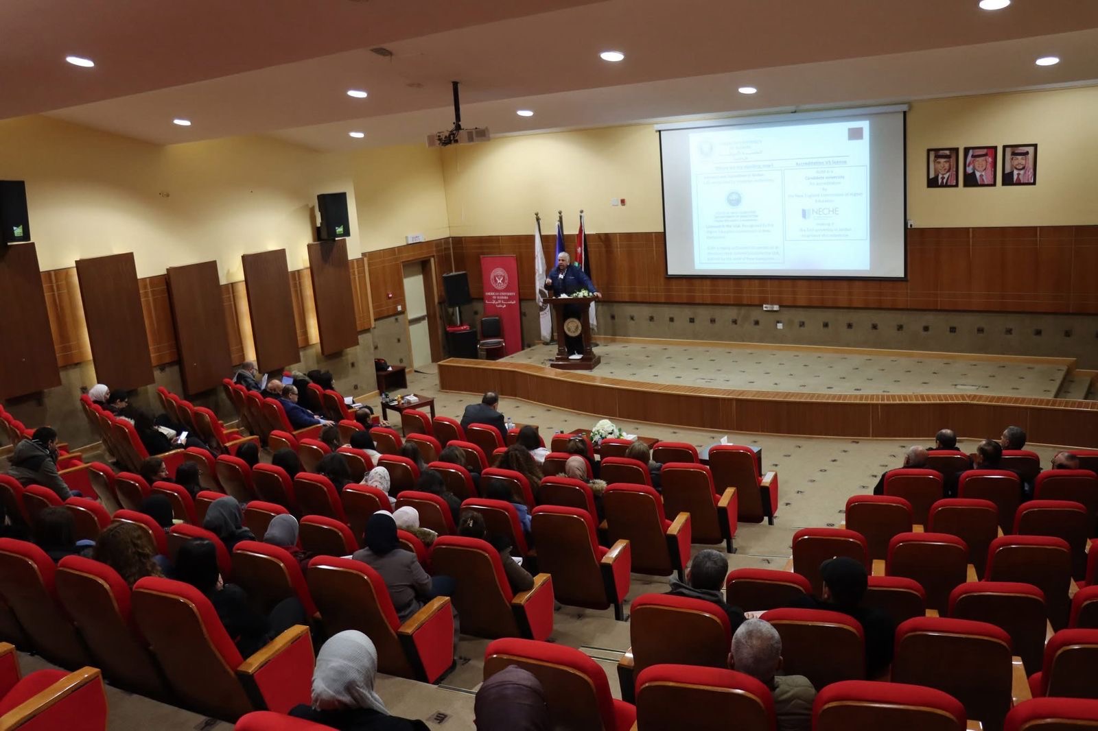 الجامعة الأميركية في مادبا تواصل عقد جلساتها التعريفية والتدريبية المؤهلة للاعتماد الأكاديمي الأمريكي