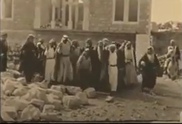 بالفيديو ..  شاهدوا الحياة في القرية والريف الفلسطيني قضاء الخليل عام 1939م