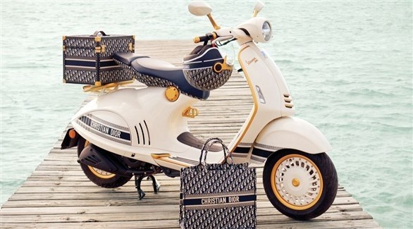 موديل خاص من Vespa 946 بلمسات كريستيان ديور