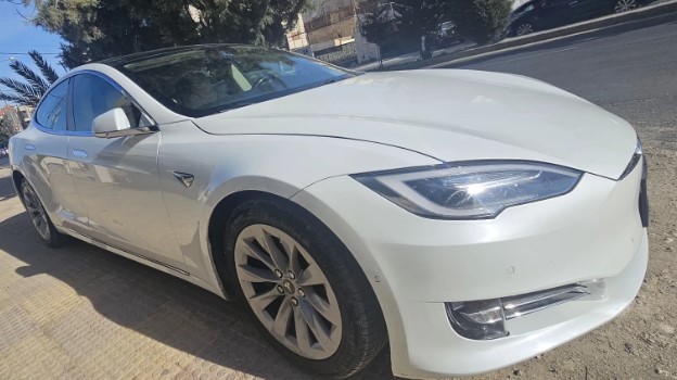 TESLA MODEL S 100D 2018 فحص كامل للبيع