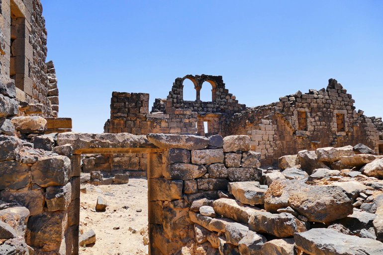 الأردن يسلم اليونسكو ملف إدراج أم الجمال إلى قائمة التراث العالمي