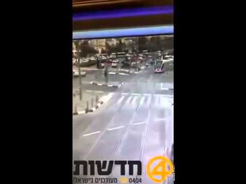 بالفيديو ..  القدس : لحظة دهس مستوطنين اسرائيليين 