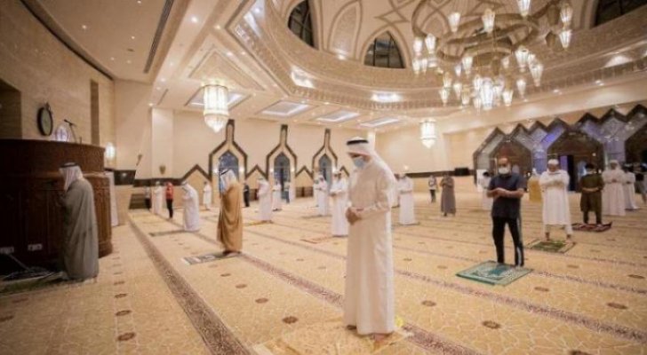 دبي تقر بإقامة صلاة التراويح خلال شهر رمضان المبارك