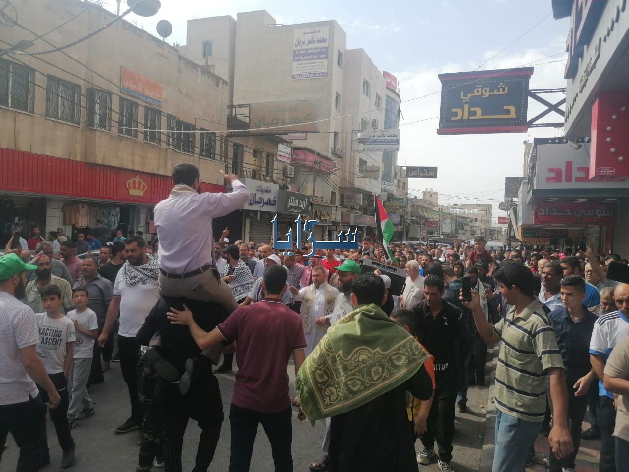 بالفيديو والصور  ..  أهالي إربد ينتفضون نصرة لغزة والشعب الفلسطيني