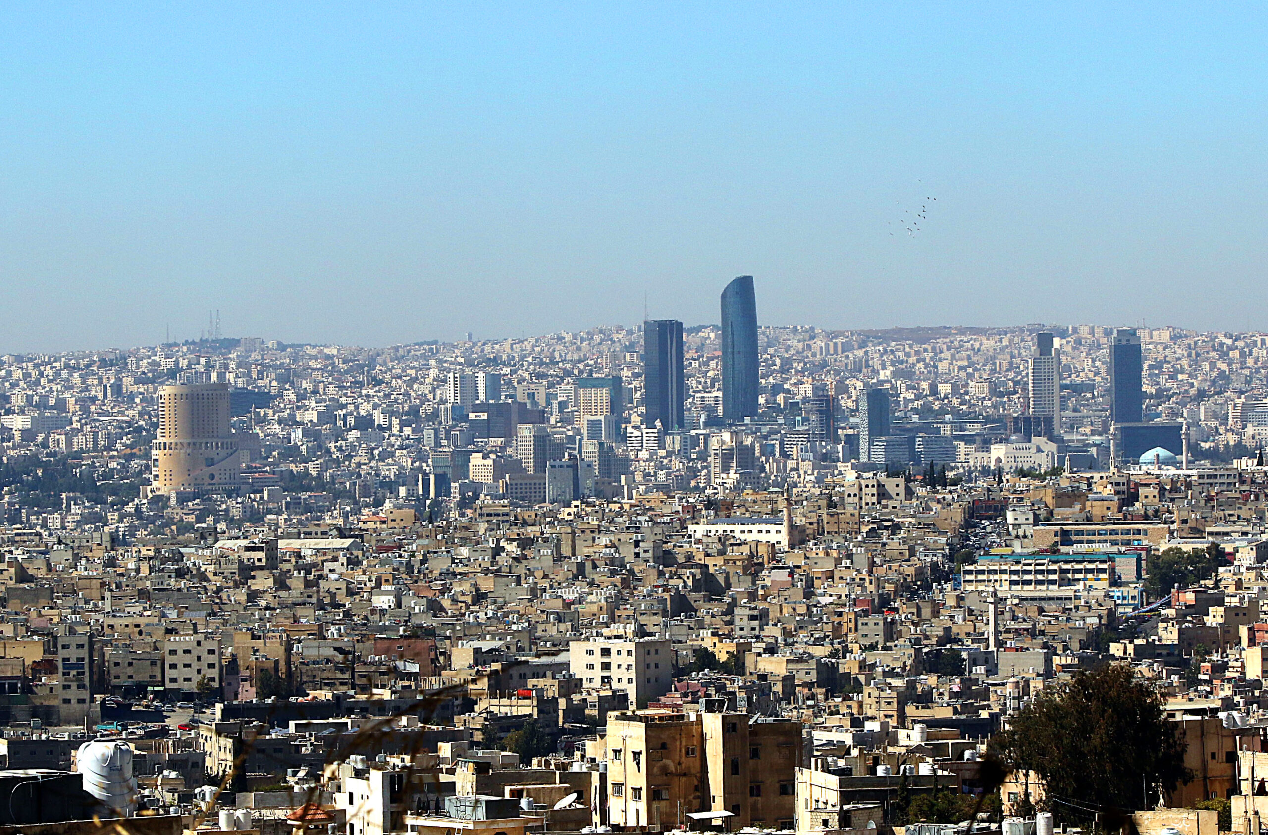 أجواء معتدلة في أغلب المناطق اليوم وبدأ تأثير كتلة هوائية ماطرة غدا الأربعاء