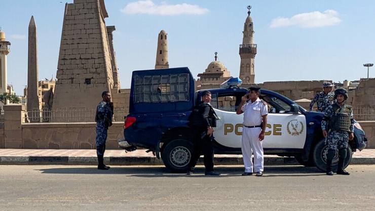 مصر ..  معركة عنيفة بالأسلحة وسقوط عدد من المصابين