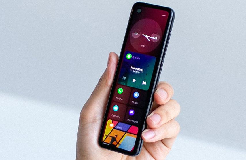 شركة Essential تعمل على هاتف بتصميم مختلف وطويل جدًا