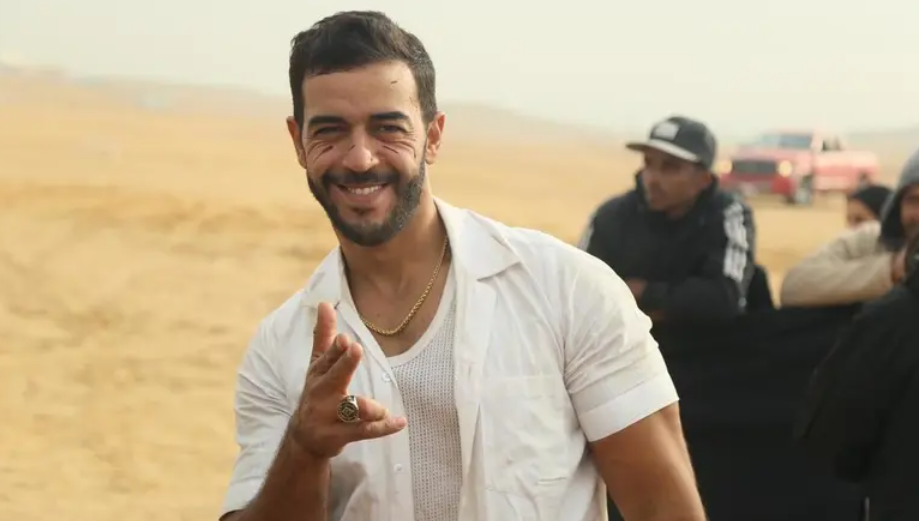 بالصور ..  أول ممثل مصري يشارك في سينما بوليوود يكشف التفاصيل