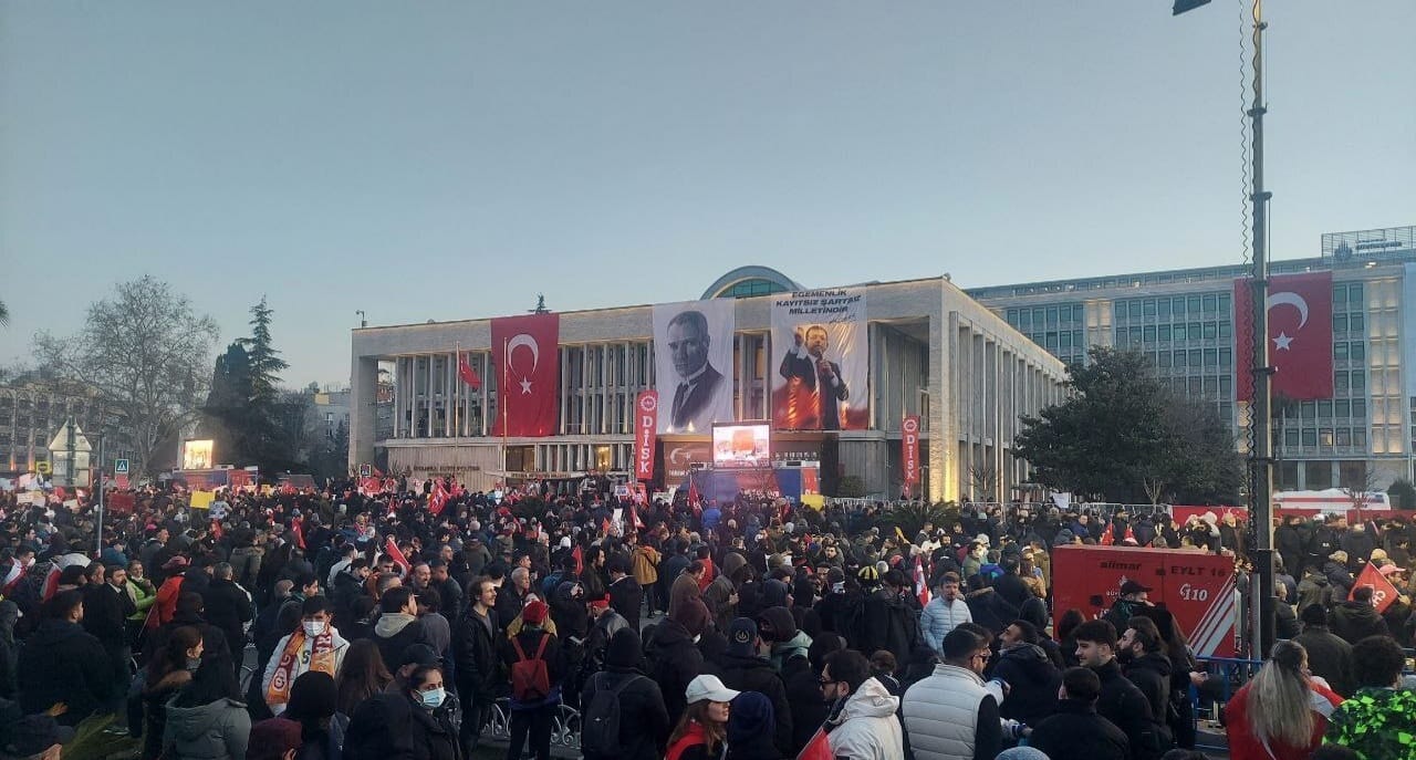 توسع نطاق الاحتجاجات ..  أردوغان يصفها انخراط المعارضة في "إرهاب الشوارع" .. فيديو 