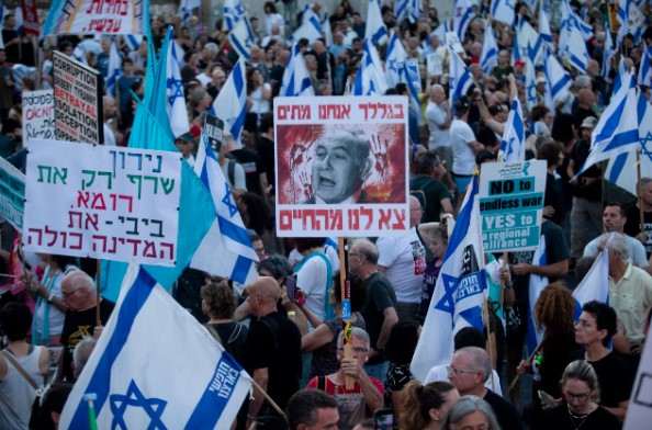 احتجاجات إسرائيلية تطالب بصفقة تبادل