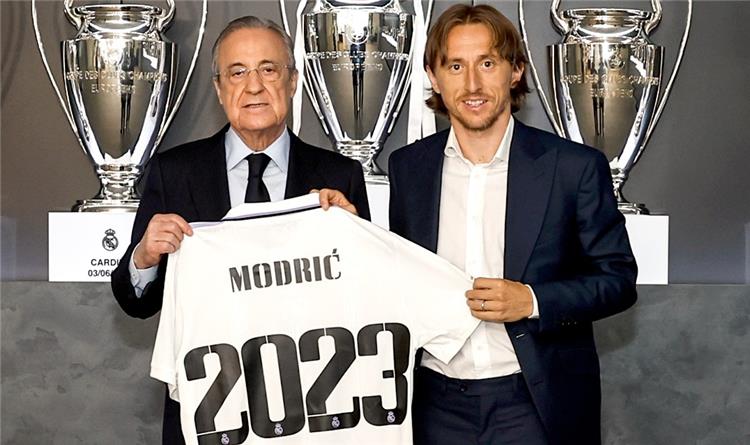 ريال مدريد يتفاوض مع لوكا مودريتش على تمديد العقد