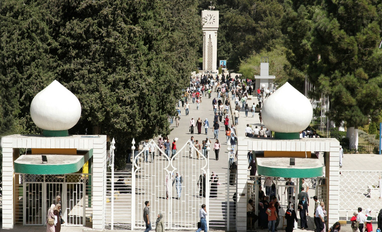 رئيس الجامعة الأردنية لـ"سرايا": غالبية رواد الجامعة من غير الطلبة وقرار منع دخول الطلاب جاء تطبيقا لأوامر الدفاع 