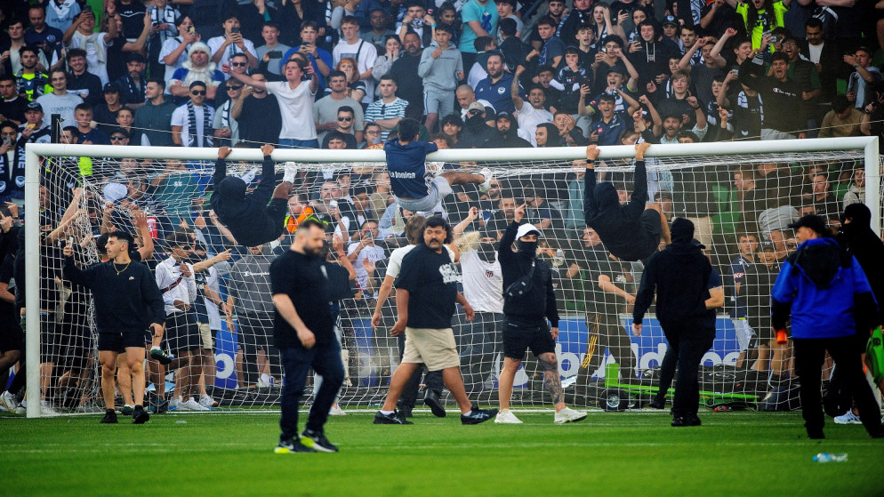 إلغاء مباراة بالدوري الأسترالي بسبب شغب الجماهير