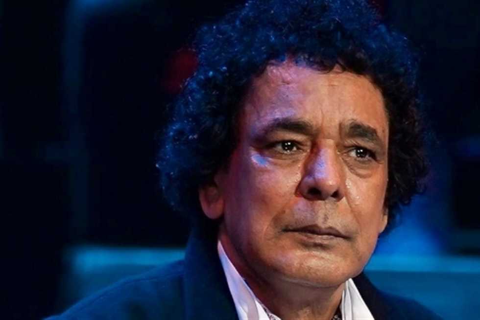 تدهور جديد في صحته ..  نقل محمد منير مجدداً للمستشفى