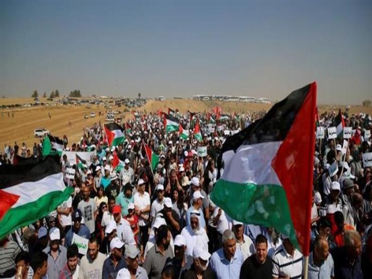 الفلسطينيون يشاركون في الجمعة الـ34 من مسيرات العودة