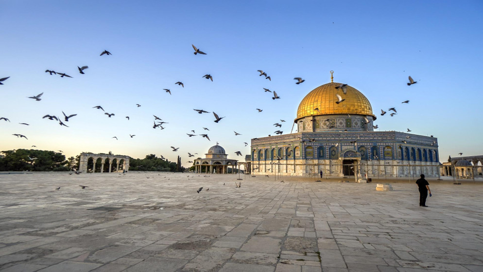 أوقاف القدس: "مظلات في باحات المسجد الأقصى لحماية المصلين من البرد"