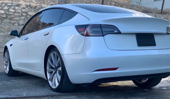 Tesla Model 3 DUAL MOTOR Long Range