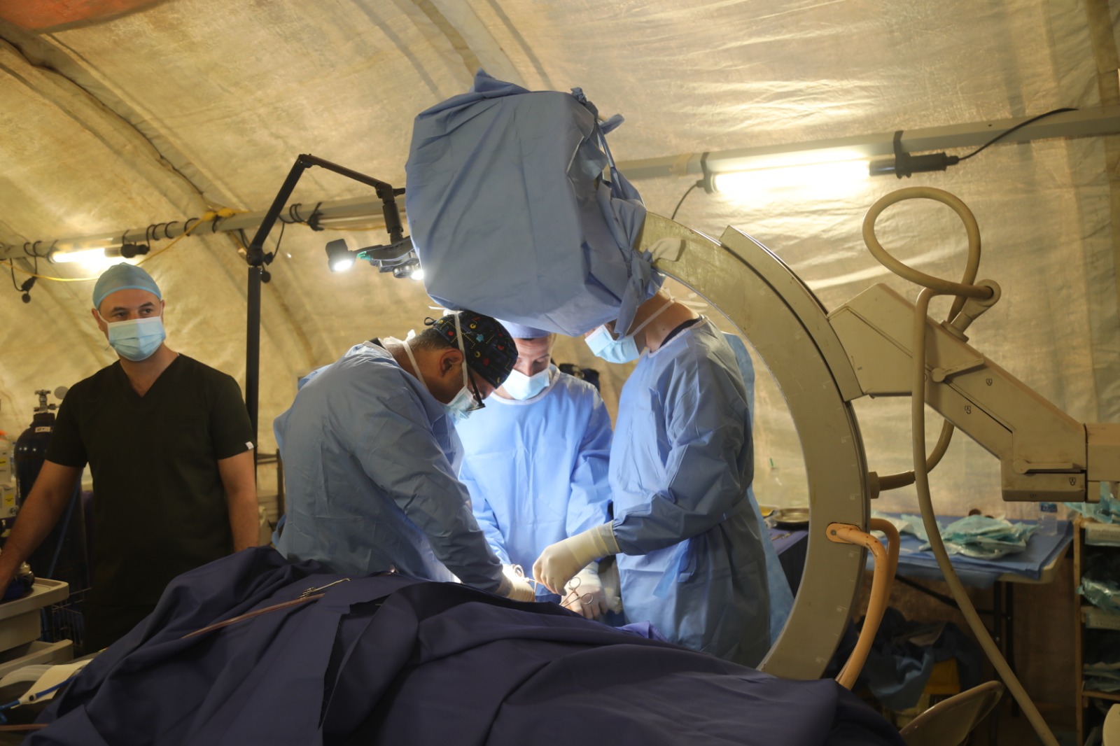 المستشفى الميداني الأردني “جنوب غزة 3” يجري عملية جراحية نوعية
