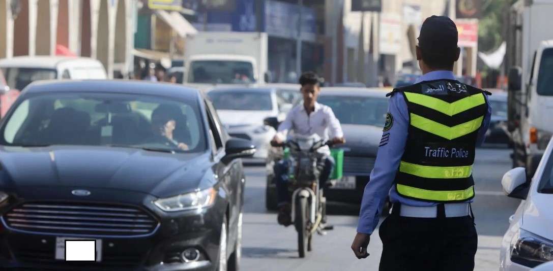 السير يضبط مخالفات تجاوز للسرعة وتلاعب بلوحات مركبة