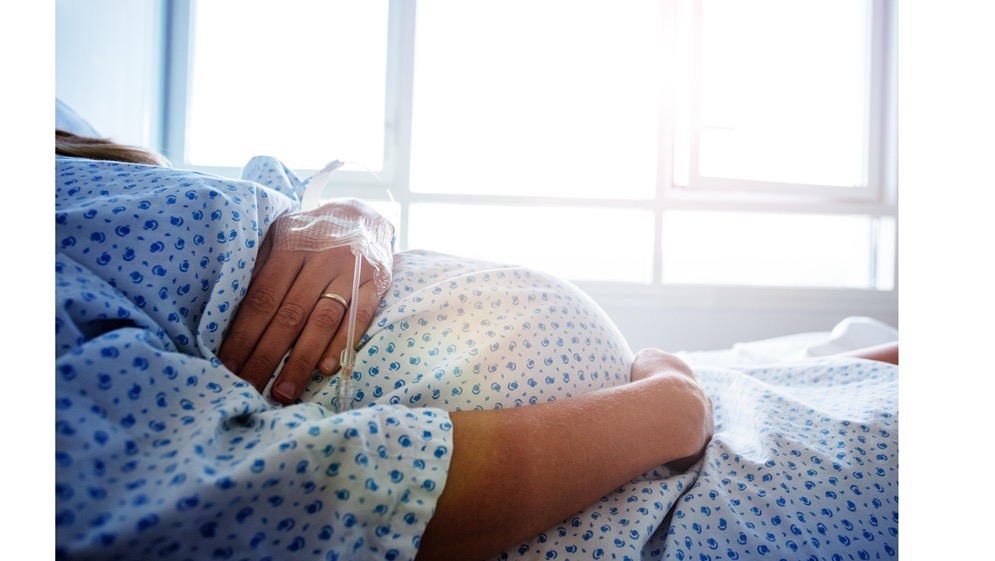 ما أثر المواد المسرطنة على الأجنة أثناء الحمل؟