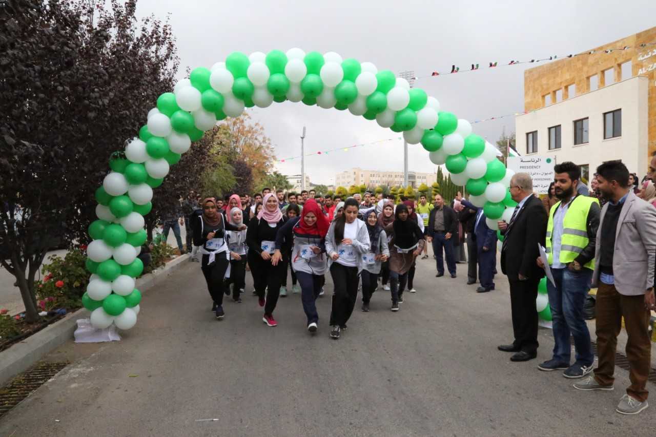 جامعة الزيتونة الاردنية تقيم كرنفالا رياضيا احتفالا بالعام الدراسي الجديد