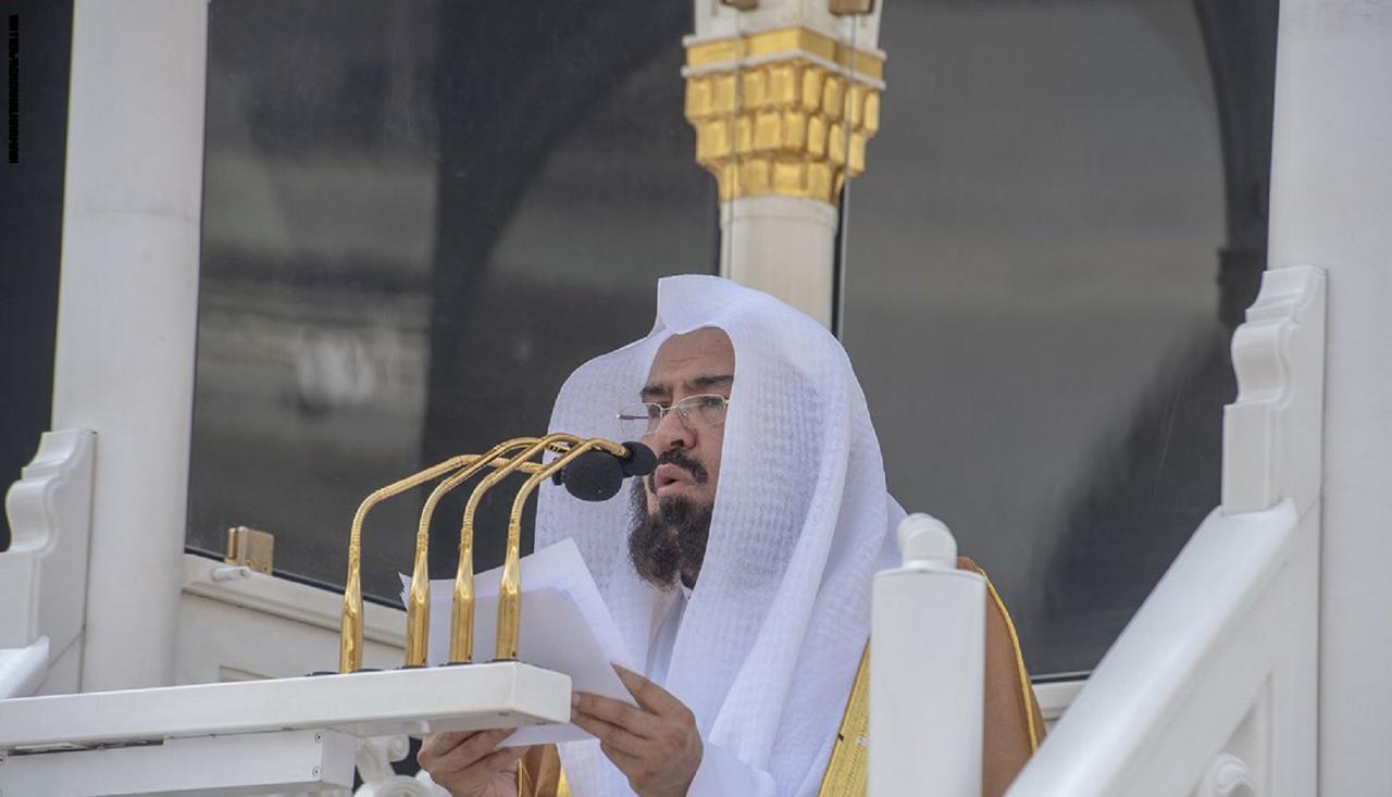 السديس عن محمد بن سلمان: شاب طموح ..  والنيل من بلادنا استفزاز لأكثر من مليار مسلم