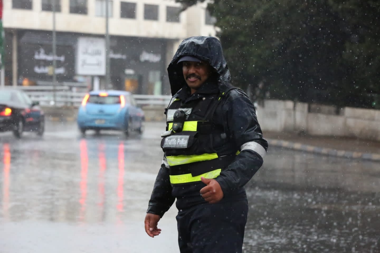 "الأمن العام" يحذر من ارتفاع منسوب المياه في عدد من المناطق ويدعو لتجنب الأودية والمناطق المنخفضة 