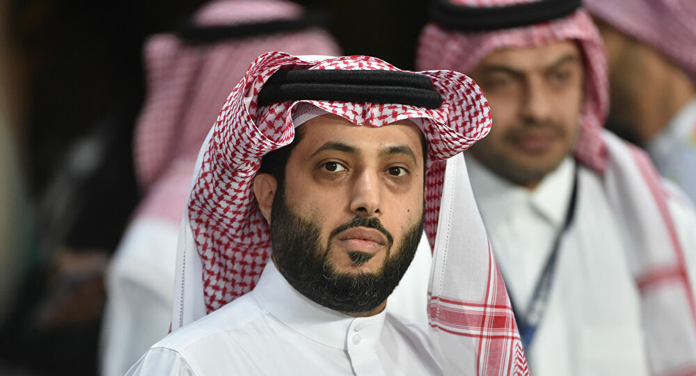 الملك سلمان يمنح آل الشيخ وساماً رفيعاً  ..  ورئيس هيئة الترفيه لولي العهد: أنت من صنعت تركي