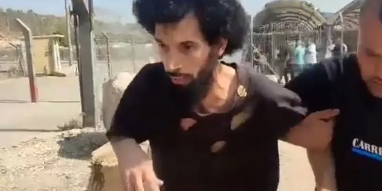 لمن يدافع عن الاحتلال  ..  فيديو صادم لأسير فلسطيني بعد الإفراج عنه