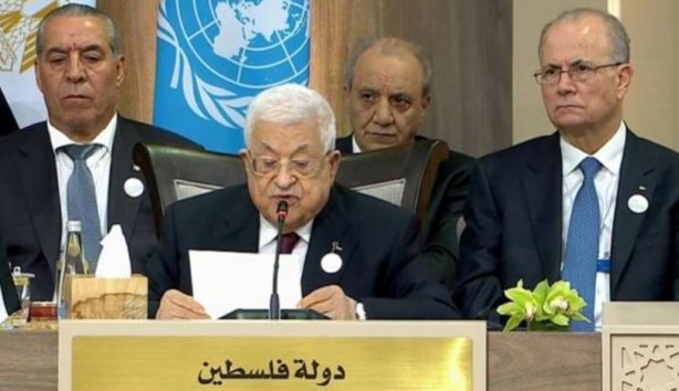 عباس يطالب بالإفراج عن أموال السلطة الفلسطينية المحتجزة من قبل الاحتلال