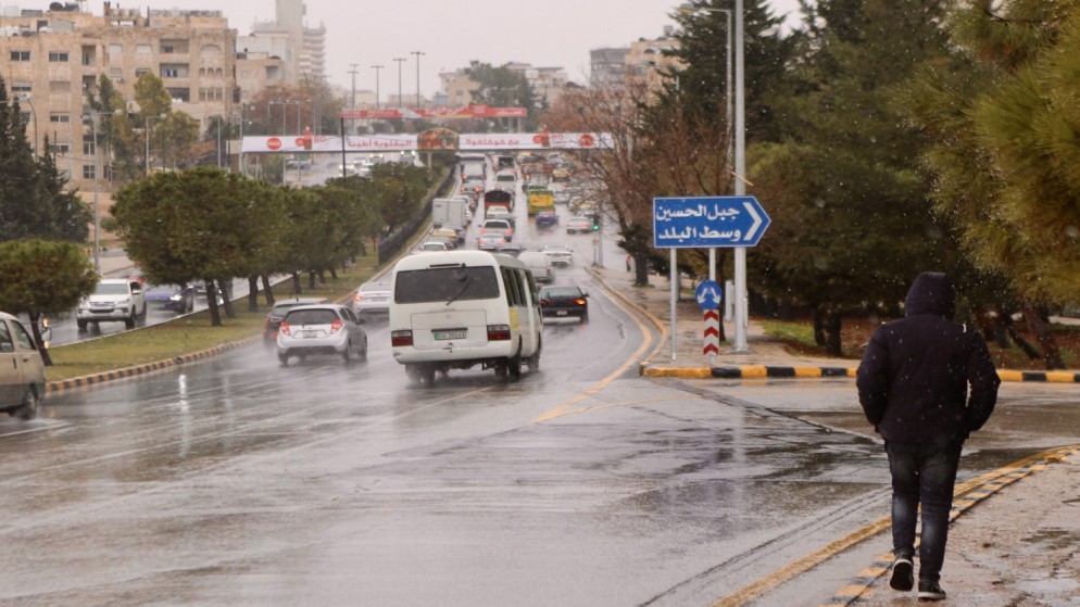 احتمال هطول زخات خفيفة من المطر في شمال الأردن