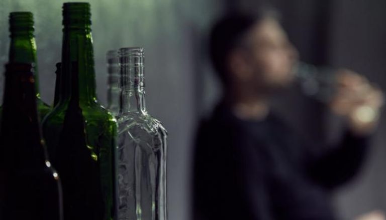 "التسمم بالكحول الفاسد" ..  القصة الكاملة لوفاة 15 شخصاً في المغرب