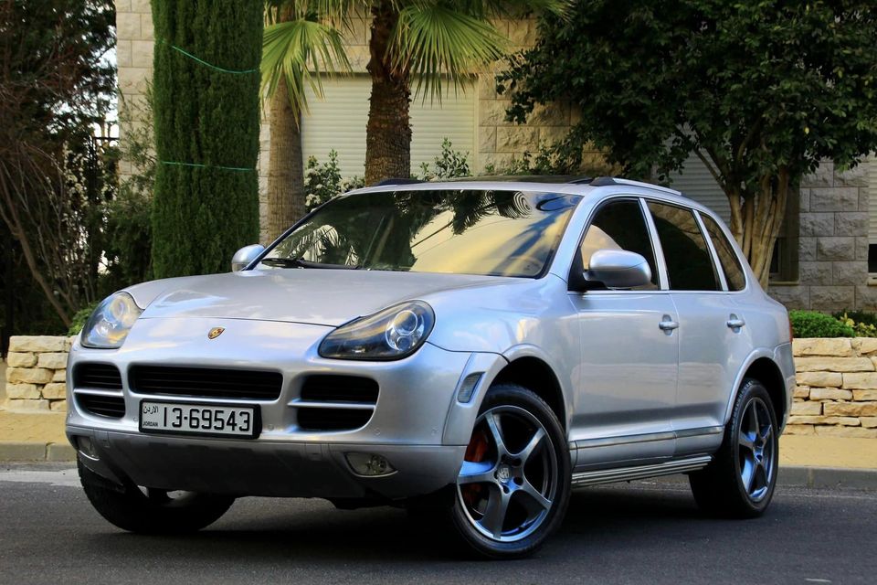 بورش كيان Porsche Cayenne S موديل 2004