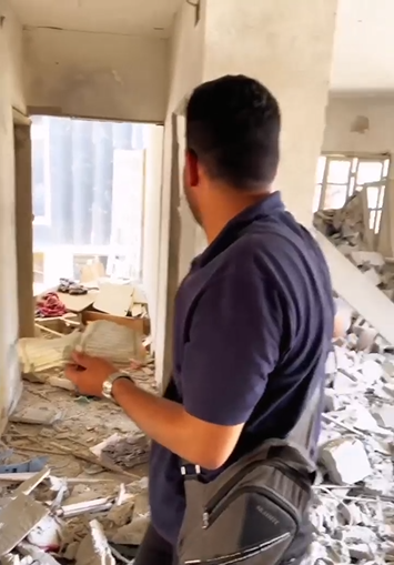 "الحمد لله أن الله ابتلانا" ..   كلمات فلسطيني دمر الاحتلال بيته ومحاله التجارية في غزة - فيديو 