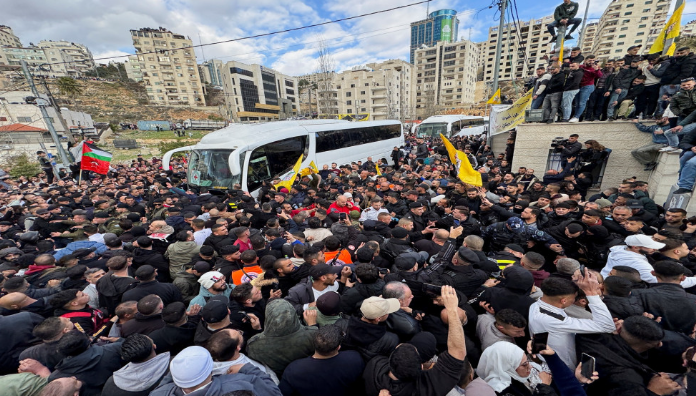 الإفراج عن 110 أسرى فلسطينيين من سجون الاحتلال الإسرائيلي الخميس