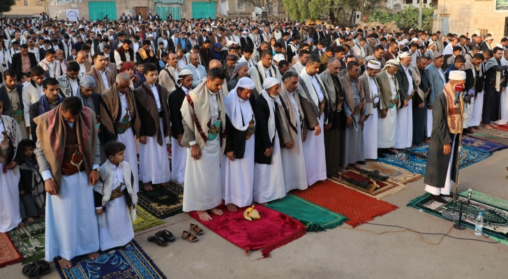 اغتيال خطيب مسجد عقب الانتهاء من خطبة صلاة العيد في اليمن 