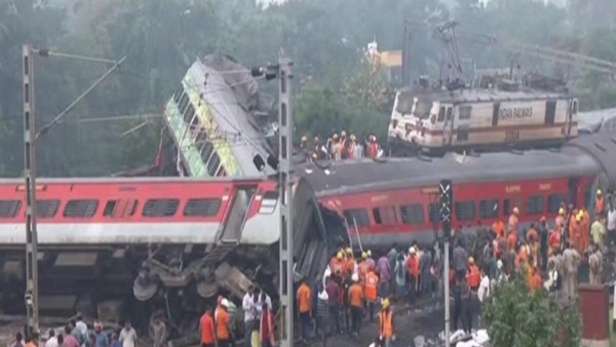 ارتفاع ضحايا حادث القطارات بالهند الى 288 قتيلا