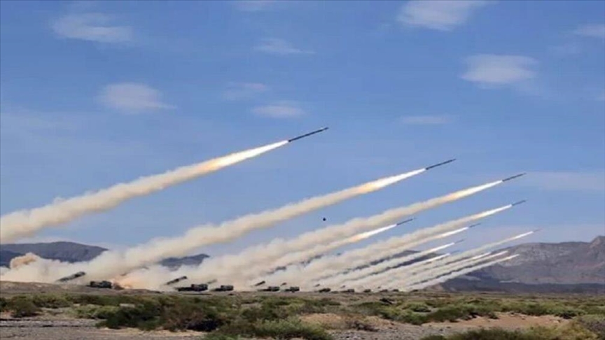 إعلام عبري: رشقات صاروخية مكثفة من لبنان باتجاه الجليل والجولان